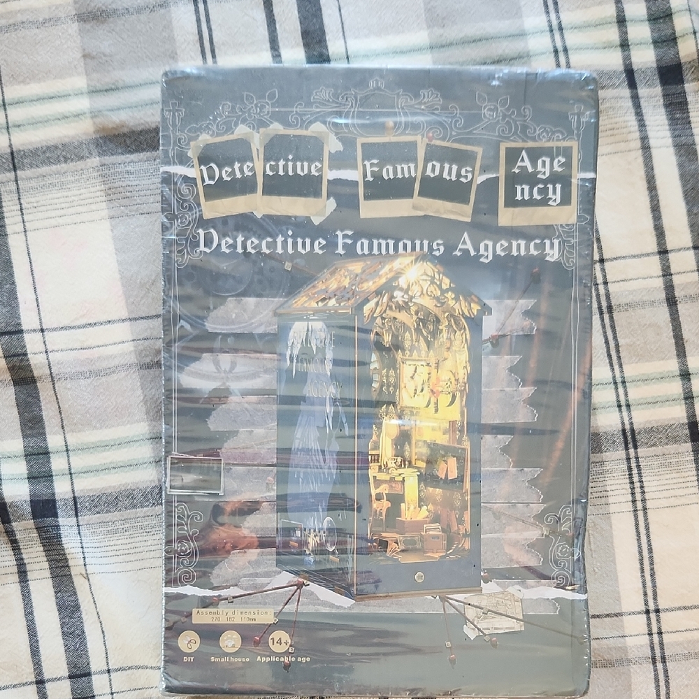 Detective Agency DIY Book Nook Kit